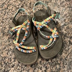 Chacos Youth Size 4